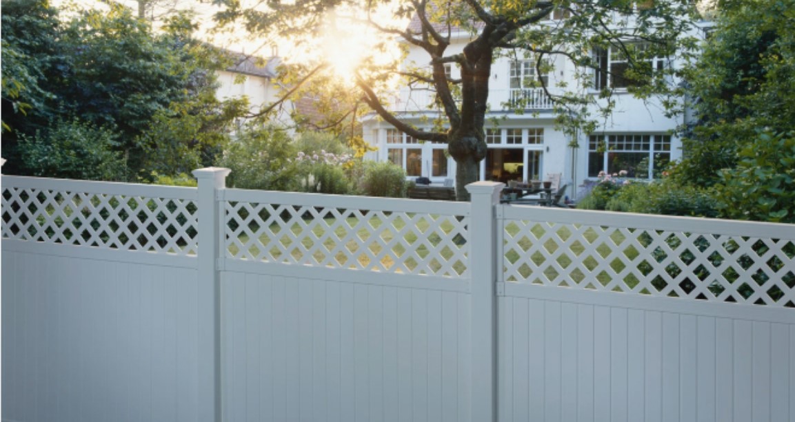 Lattice Vinyl Fence